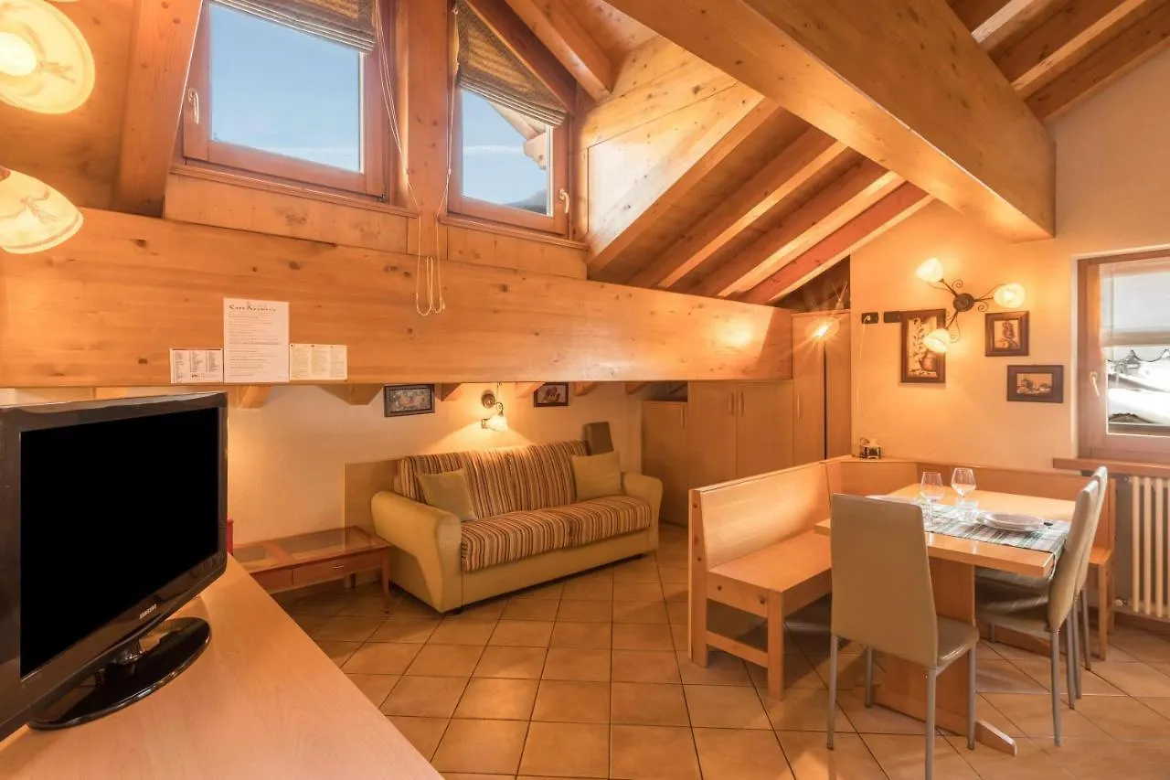 Zenith - Casa Azzurra Mansarda Apartment Livigno