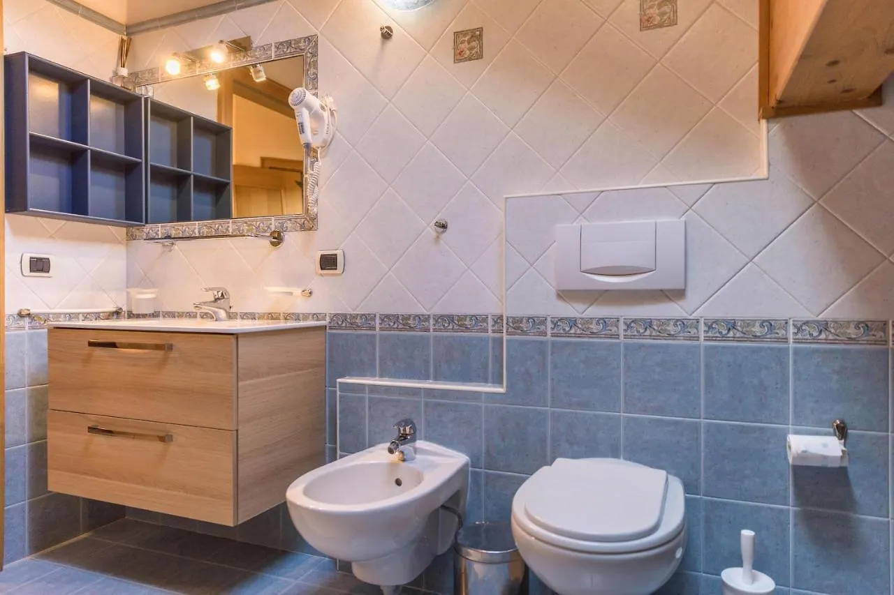 Zenith - Casa Azzurra Mansarda Apartment Livigno