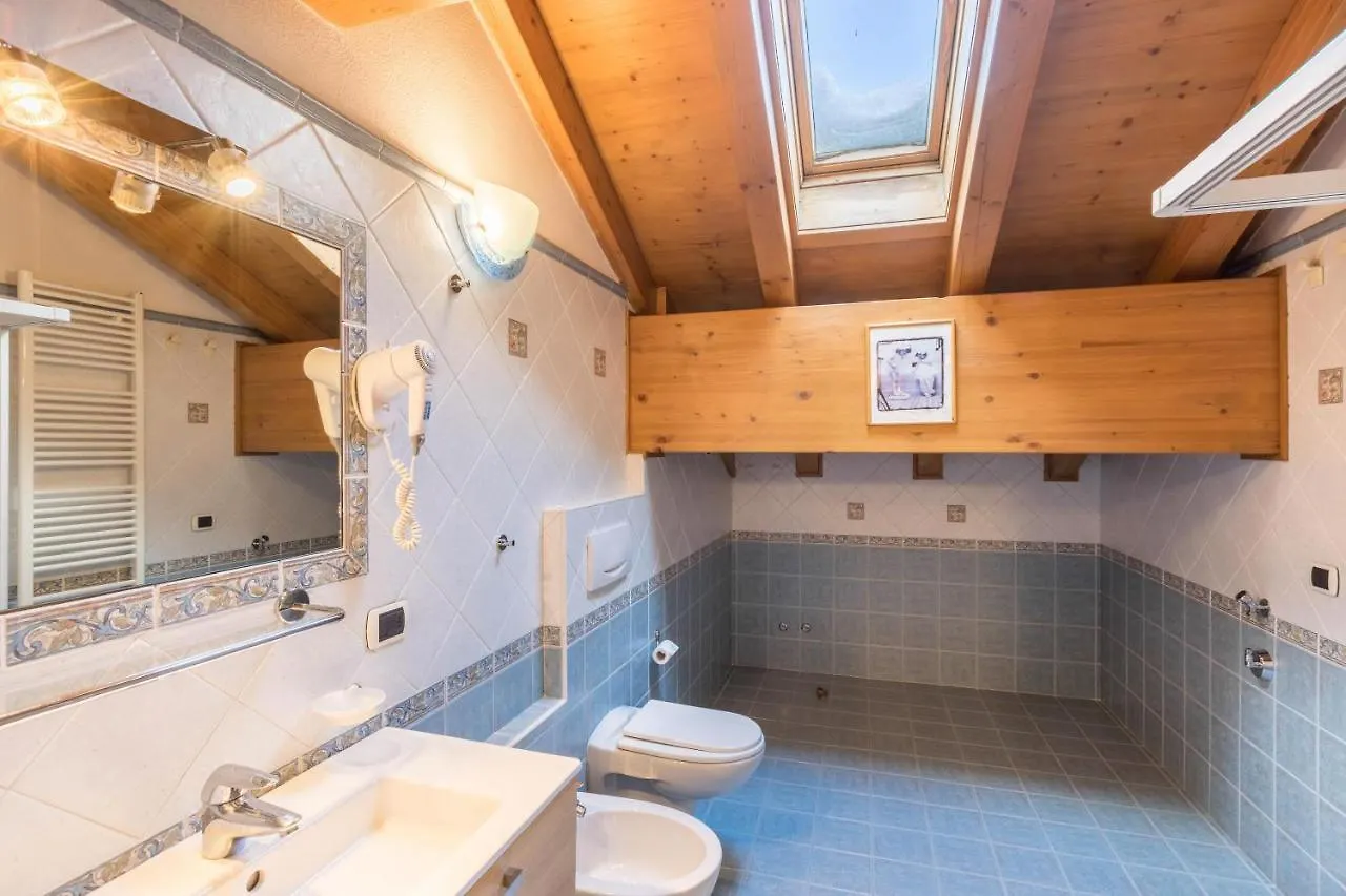 Zenith - Casa Azzurra Mansarda Apartment Livigno